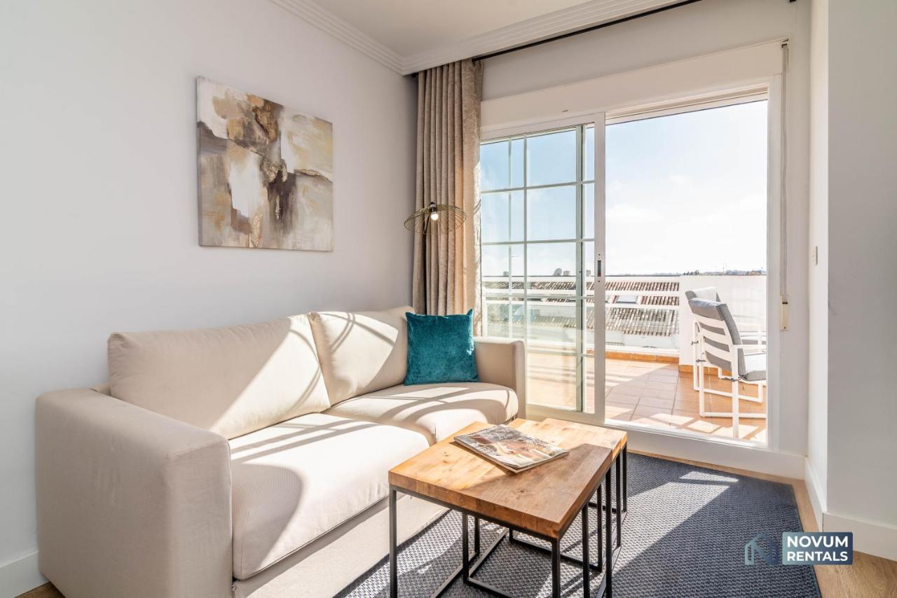 Sunlit 2 Bdrm With View In Centro Plaza Marbella