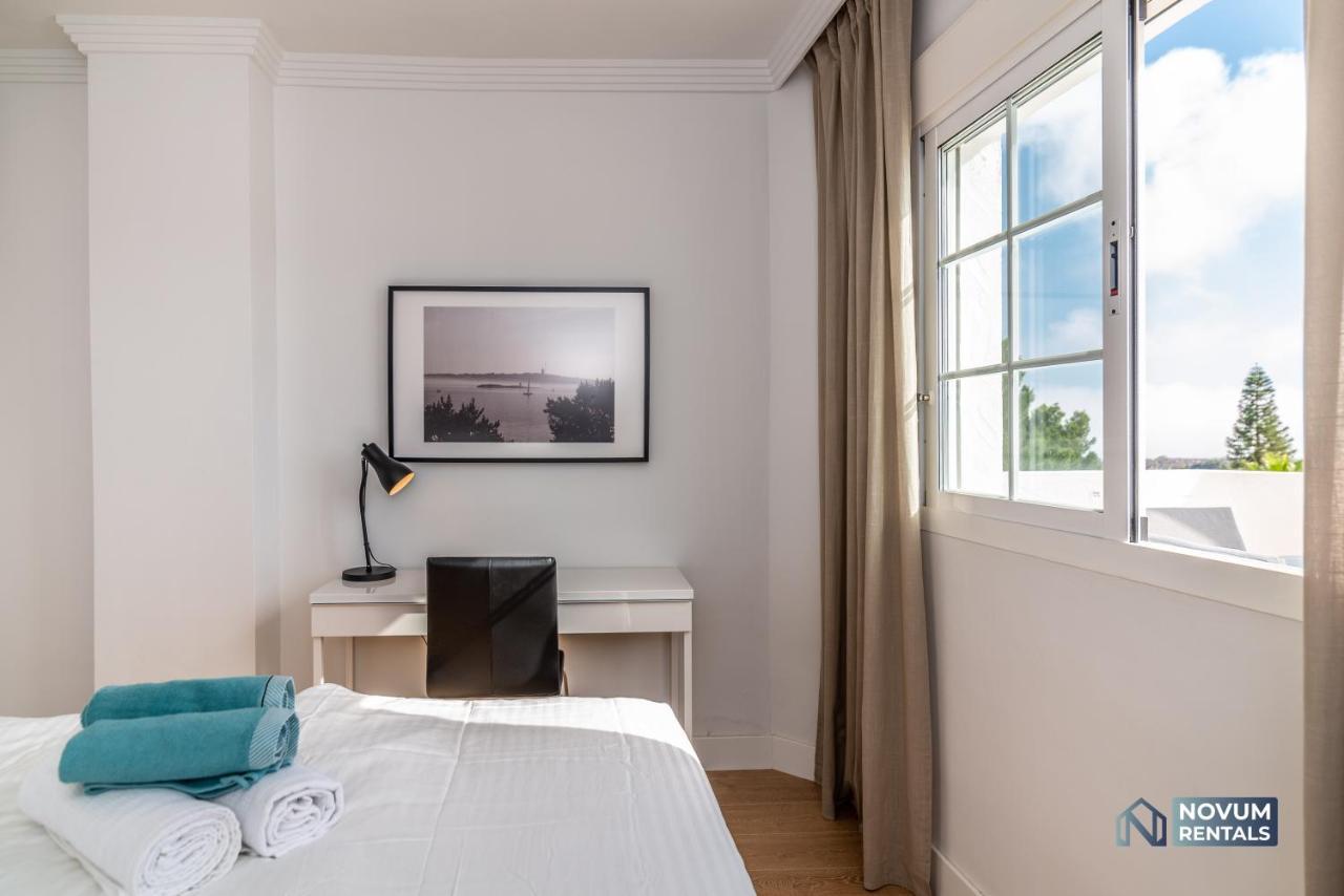 Sunlit 2 Bdrm With View In Centro Plaza *