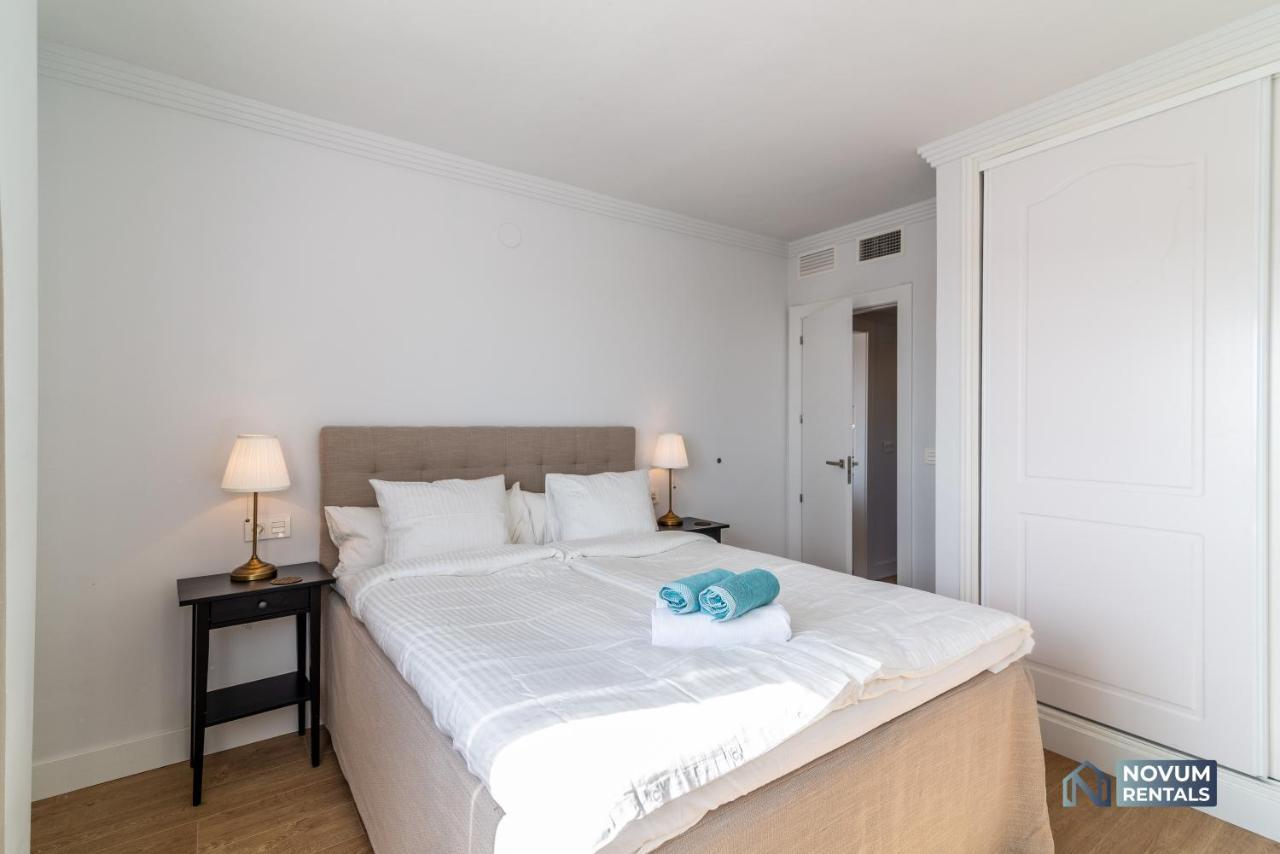 Sunlit 2 Bdrm With View In Centro Plaza Apartment Marbella